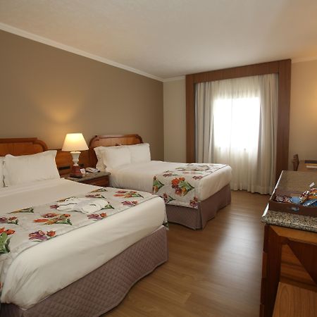 Mabu Thermas Grand Resort Foz do Iguacu Exterior photo A room at the hotel